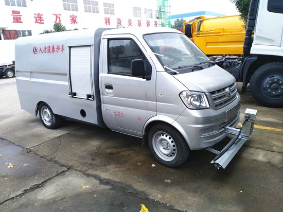 东风小康人行道清洗车（1.5）方型清洗车