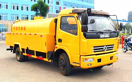 东风多利卡清洗车（6）方